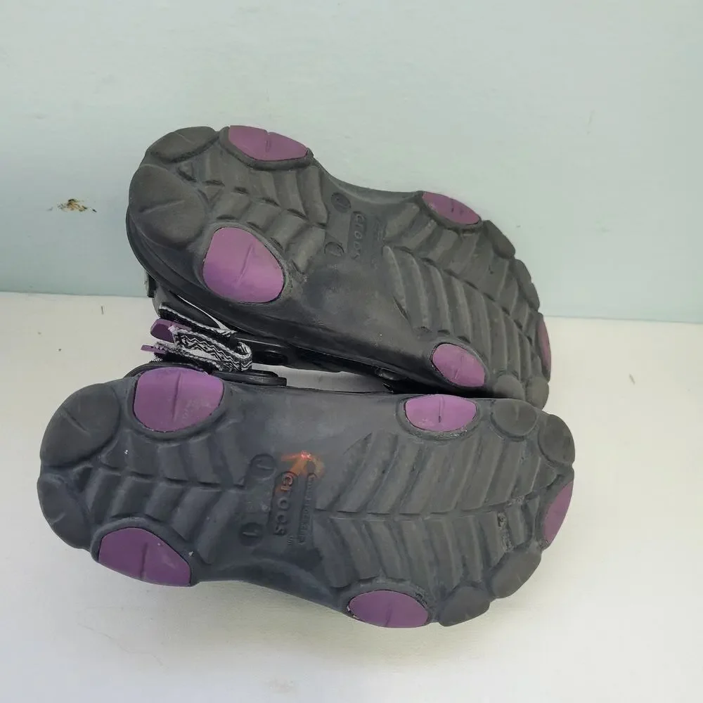 Crocs Marvel All Terrain Clog in The Black Panther Design Size 1J 91426-2989